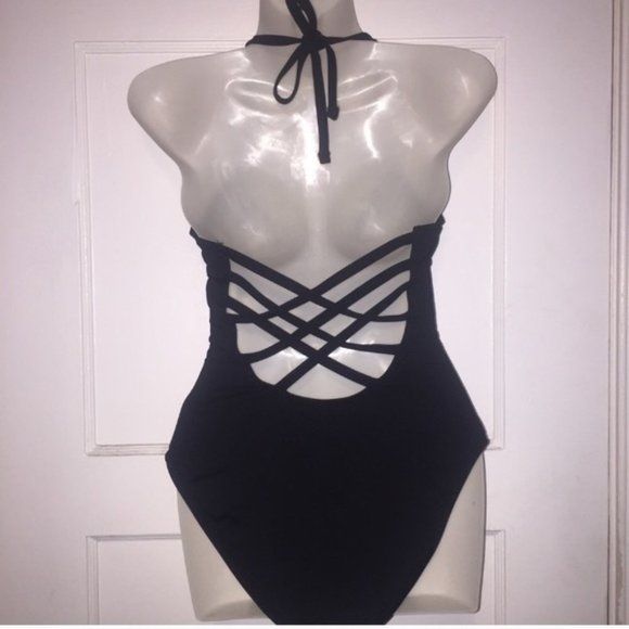 La Blanca Swim La Blanca Strappy Caged One Piece Swimsuit Poshmark